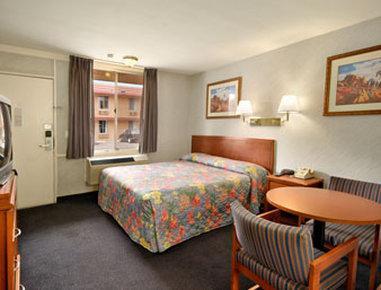 Super 8 by Wyndham Redlands/San Bernardino Motel Eksteriør billede